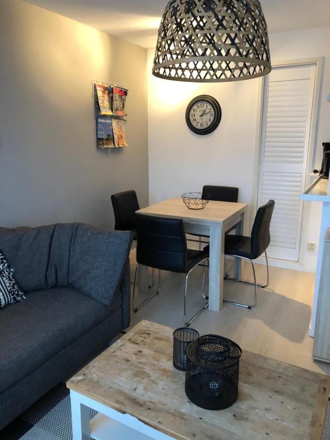 Appartement Noorderkragt, Amelander Kaap ฮอลลุม ภายนอก รูปภาพ